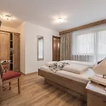 Haus Christine Гостевой дом Рид-им-Циллерталь